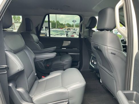 New 2026 Ford Expedition Max Active AWD/4WD image 13