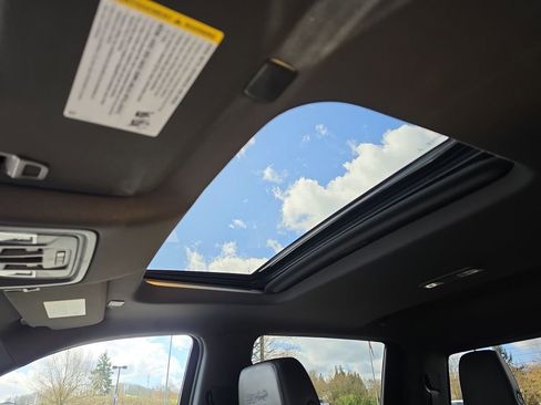 Certified 2019 Chevrolet Silverado 1500 High Country w/ Z71 Off-Road Package AWD/4WD image 23