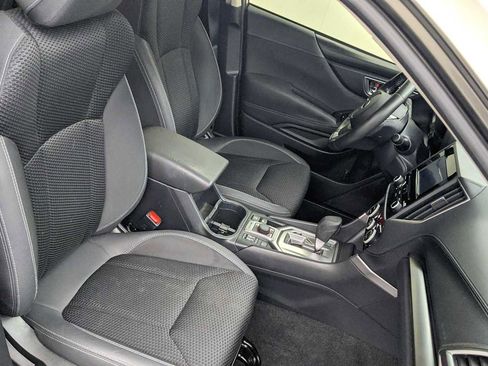 Used 2019 Subaru Forester Premium image 24