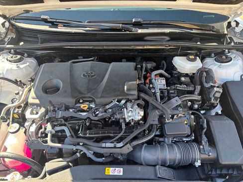 Used 2025 Toyota Camry LE image 31