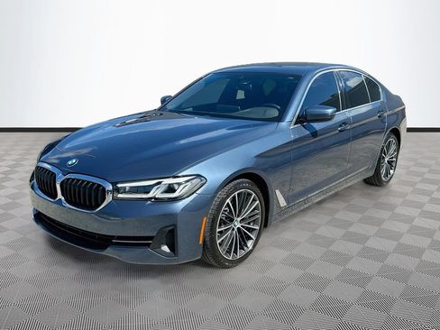 Used 2023 BMW 530i w/ Convenience Package RWD image 3
