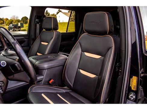 Used 2022 GMC Yukon AT4 w/ Technology Package image 20