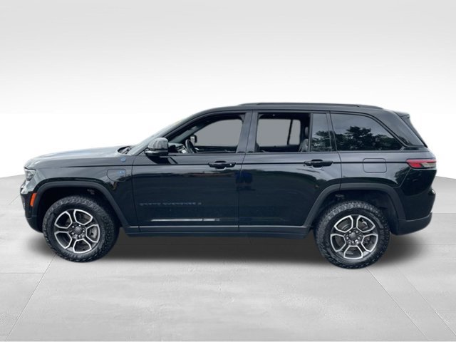 Used 2023 Jeep Grand Cherokee Trailhawk w/ Advanced Protech Group II AWD/4WD image 4