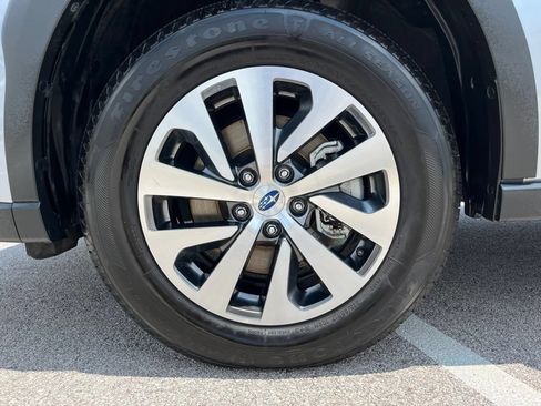 Used 2023 Subaru Outback Premium AWD/4WD image 12