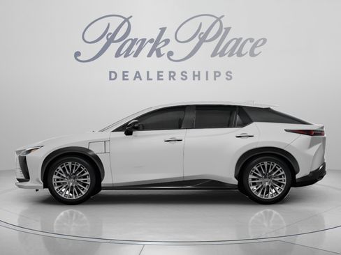 Used 2024 Lexus RZ 450e Premium w/ Accessory Package (Z1) AWD/4WD image 2