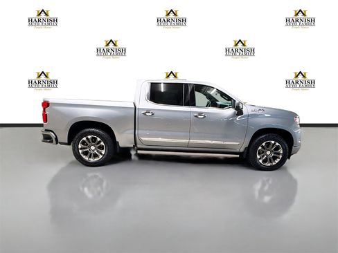 Used 2024 Chevrolet Silverado 1500 High Country w/ Technology Package image 4