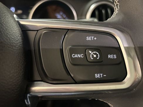 Used 2023 Jeep Wrangler Unlimited Sahara w/ Cold Weather Group image 22