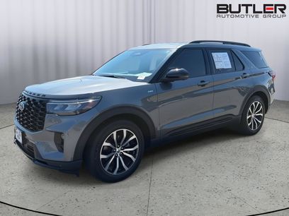 Certified 2026 Ford Explorer ST-Line w/ Premium Package