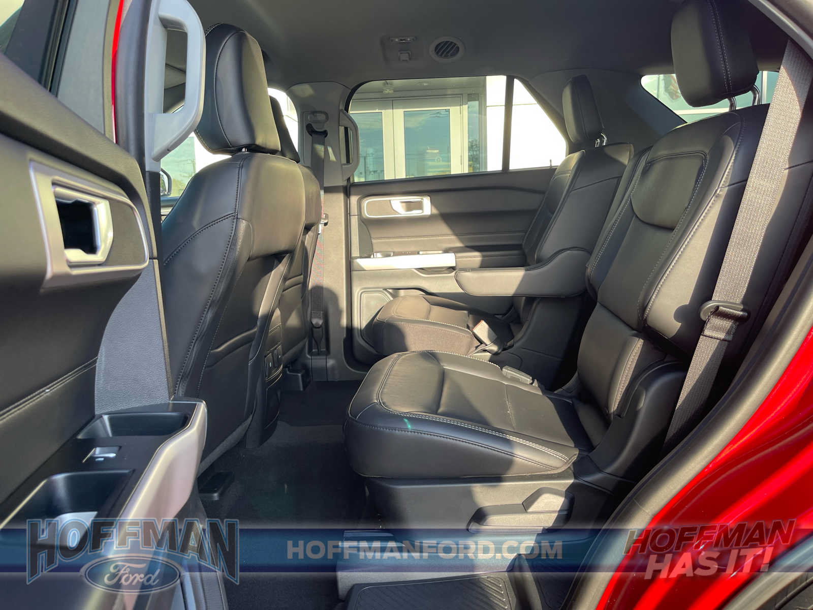 Used 2023 Ford Explorer XLT w/ Equipment Group 202A AWD/4WD image 10