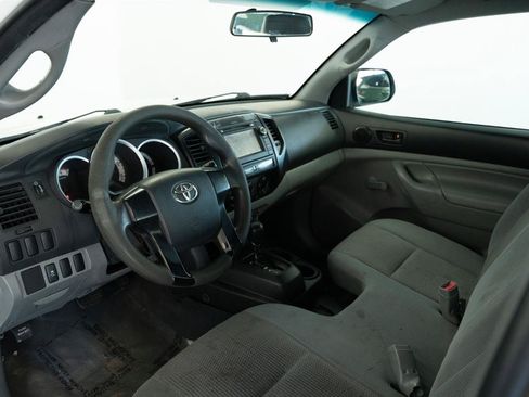 Used 2013 Toyota Tacoma 2WD Regular Cab image 11