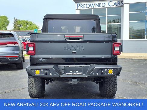 Used 2024 Jeep Gladiator Sport AWD/4WD image 22