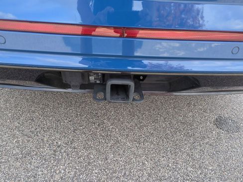 Used 2025 Volkswagen Atlas SEL Premium R-Line image 38