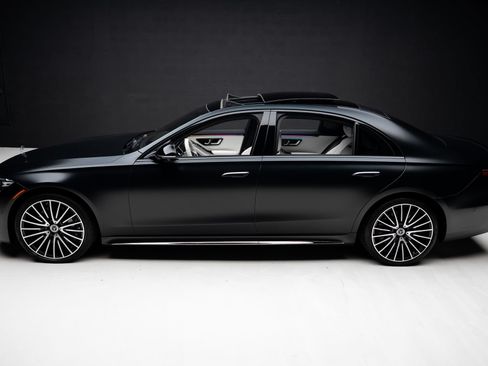 Used 2024 Mercedes-Benz S 580 4MATIC Sedan image 16