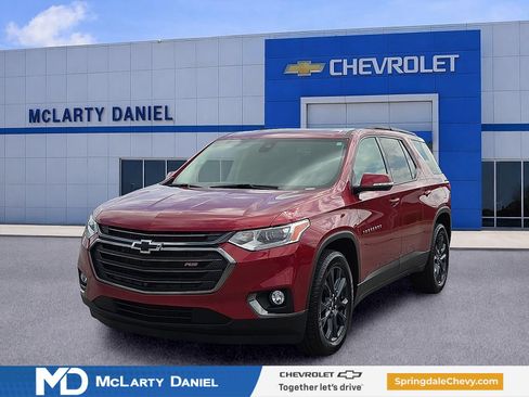 Used 2020 Chevrolet Traverse RS w/ LPO, Floor Liner Package AWD/4WD image 2