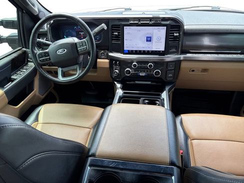 Used 2024 Ford F250 Lariat w/ Chrome Package AWD/4WD image 17