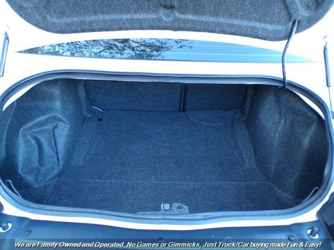 Used 2016 Dodge Challenger R/T w/ Blacktop Package image 9