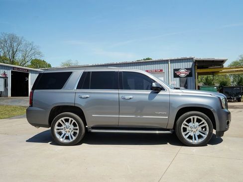 Used 2020 GMC Yukon SLT w/ Premium Edition image 3