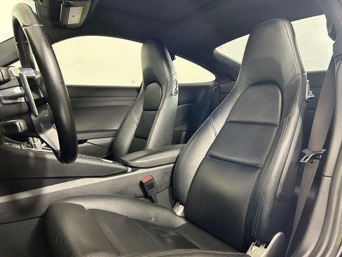 Used 2018 Porsche 911 Carrera RWD image 5