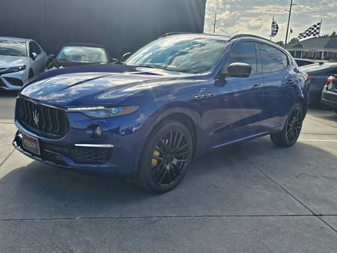 Used 2022 Maserati Levante GT image 3