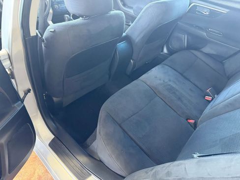 Used 2014 Nissan Altima 2.5 S w/ Display Audio Package image 21