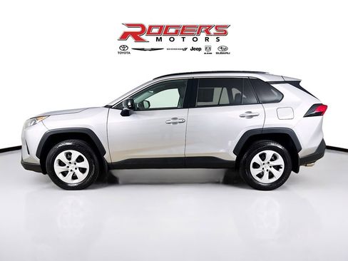 Certified 2019 Toyota RAV4 LE w/ All Weather Liner Package AWD/4WD image 9