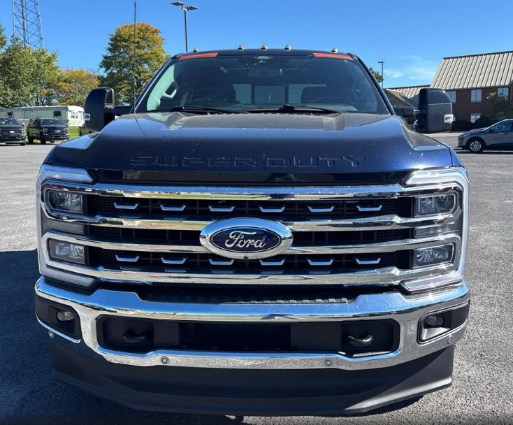 Used 2024 Ford F350 Lariat w/ Lariat Ultimate Package AWD/4WD image 2