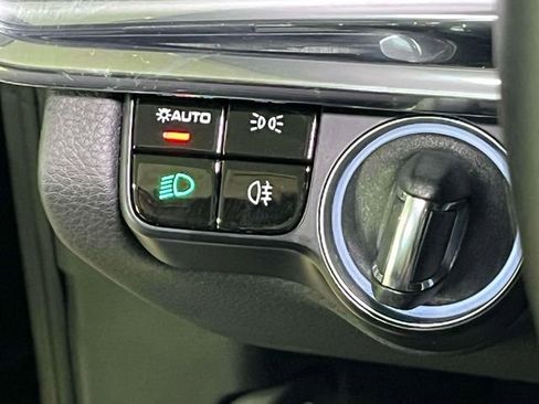 Certified 2020 Porsche Panamera image 39