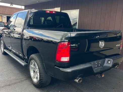 Used 2014 RAM 1500 Express AWD/4WD image 3
