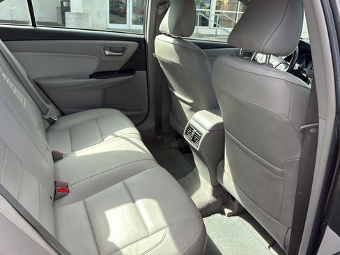 Used 2016 Toyota Camry XLE w/ Moonroof Package FWD image 14