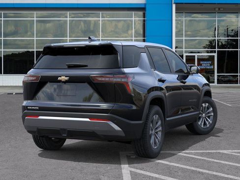 New 2026 Chevrolet Equinox LT w/ Convenience Package II FWD image 4