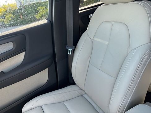 Certified 2023 Volvo XC40 B5 Plus w/ Driver Assist Package image 29