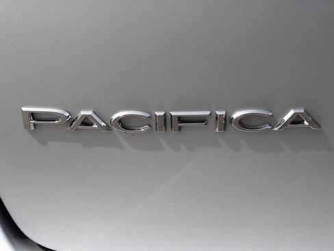 Used 2026 Chrysler Pacifica Select FWD image 64