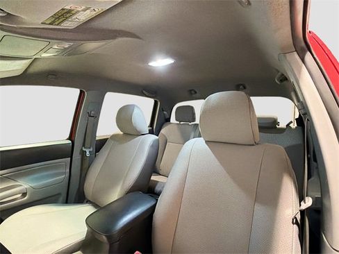 Used 2013 Toyota Tacoma PreRunner image 17