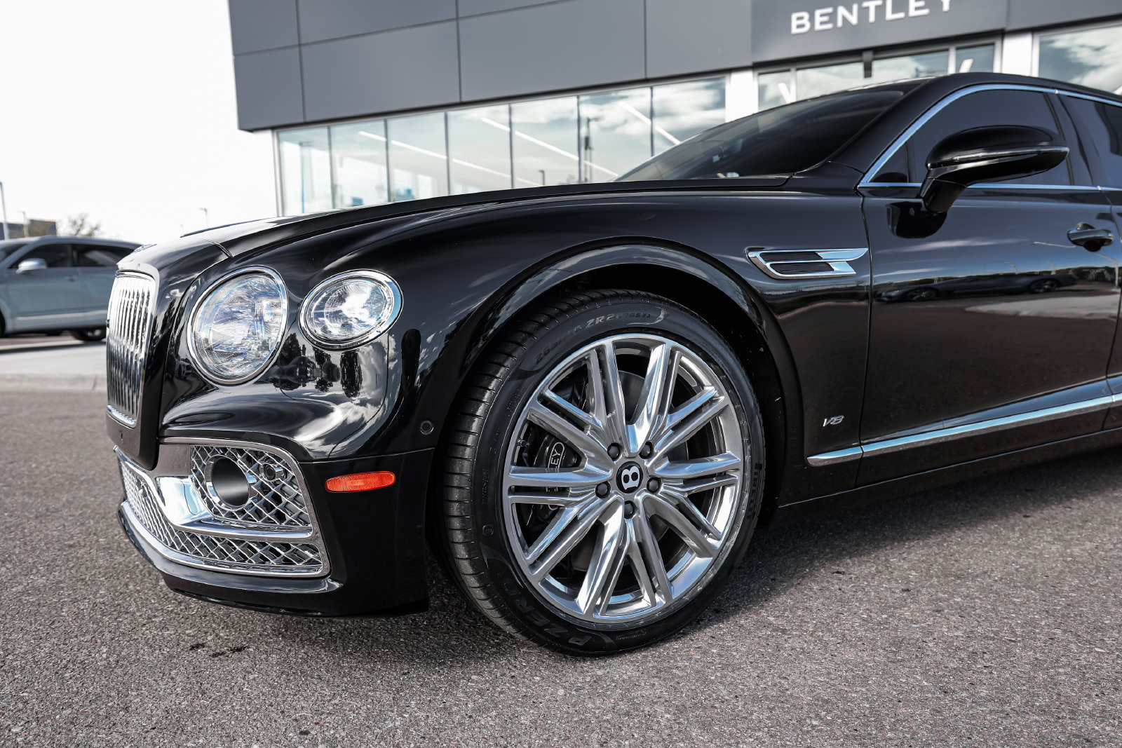 Certified 2022 Bentley Flying Spur V8 AWD/4WD image 20