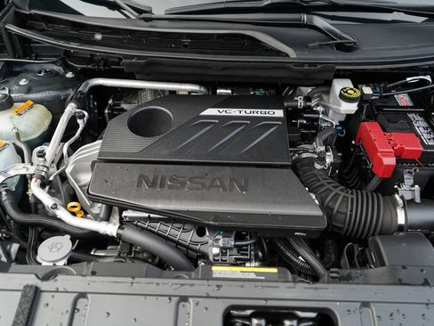 Used 2025 Nissan Rogue SV FWD image 36