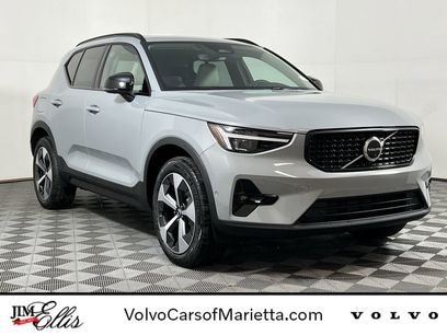 New 2026 Volvo XC40 B5 Plus w/ Protection Package Premier