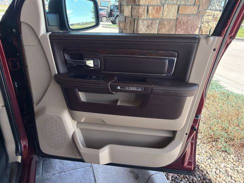 Used 2016 RAM 1500 Laramie Longhorn w/ Convenience Group AWD/4WD image 18