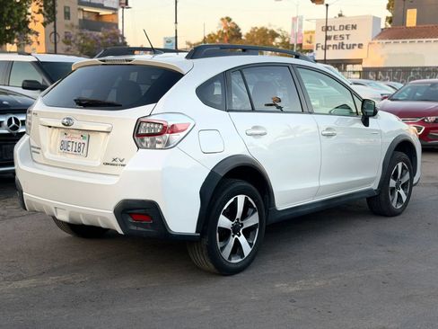 Used 2014 Subaru Crosstrek Touring AWD/4WD image 8