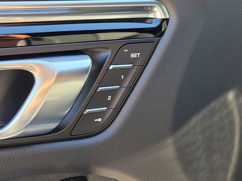 New 2026 Porsche Macan AWD/4WD image 26