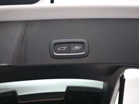 Used 2023 Volvo XC40 B5 Plus w/ Protection Package Premier AWD/4WD image 32
