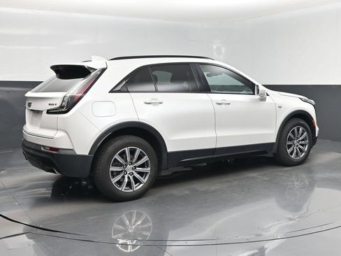 Used 2019 Cadillac XT4 Sport w/ Cold Weather Package FWD image 3