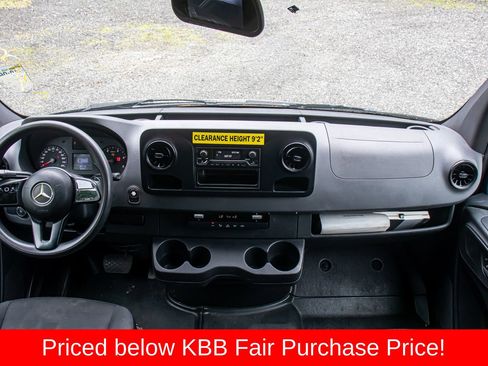 Used 2019 Mercedes-Benz Sprinter 170 image 10