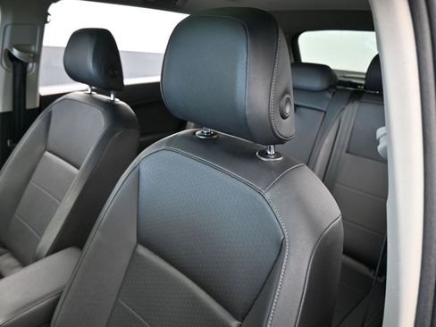 Used 2019 Volkswagen Tiguan SEL image 17