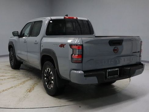 Certified 2024 Nissan Frontier PRO-4X w/ Technology Package image 8