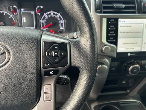 Used 2021 Toyota 4Runner SR5 Premium w/ Moonroof Package RWD image 18