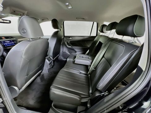 Used 2022 Volkswagen Tiguan SE AWD/4WD image 23