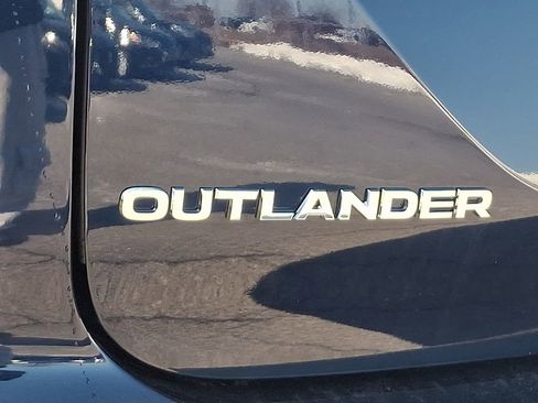 New 2025 Mitsubishi Outlander SE AWD/4WD image 13