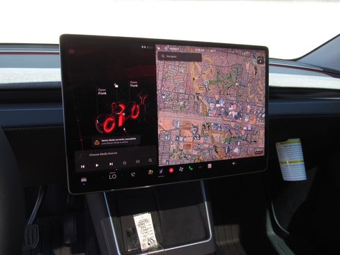 Used 2026 Tesla Model Y Premium image 18