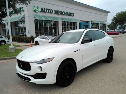Used 2019 Maserati Levante AWD/4WD image 1