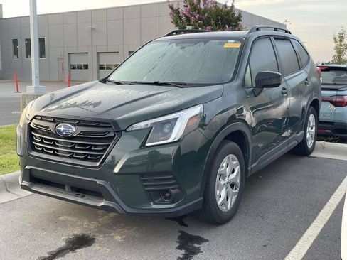 Used 2023 Subaru Forester AWD/4WD image 3